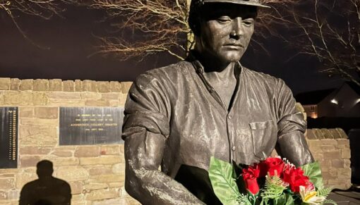 60b492e5-5ca9-4b23-a0b7-7e707e1d3547